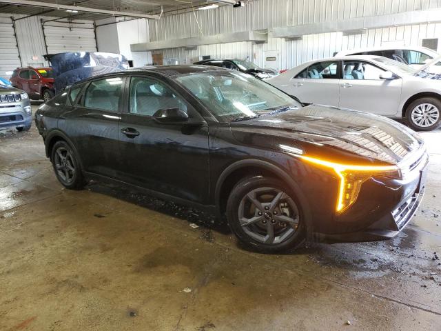 Vin: 3kpft4de7se054310, lot: 61607285, kia k4 lx lx 20254