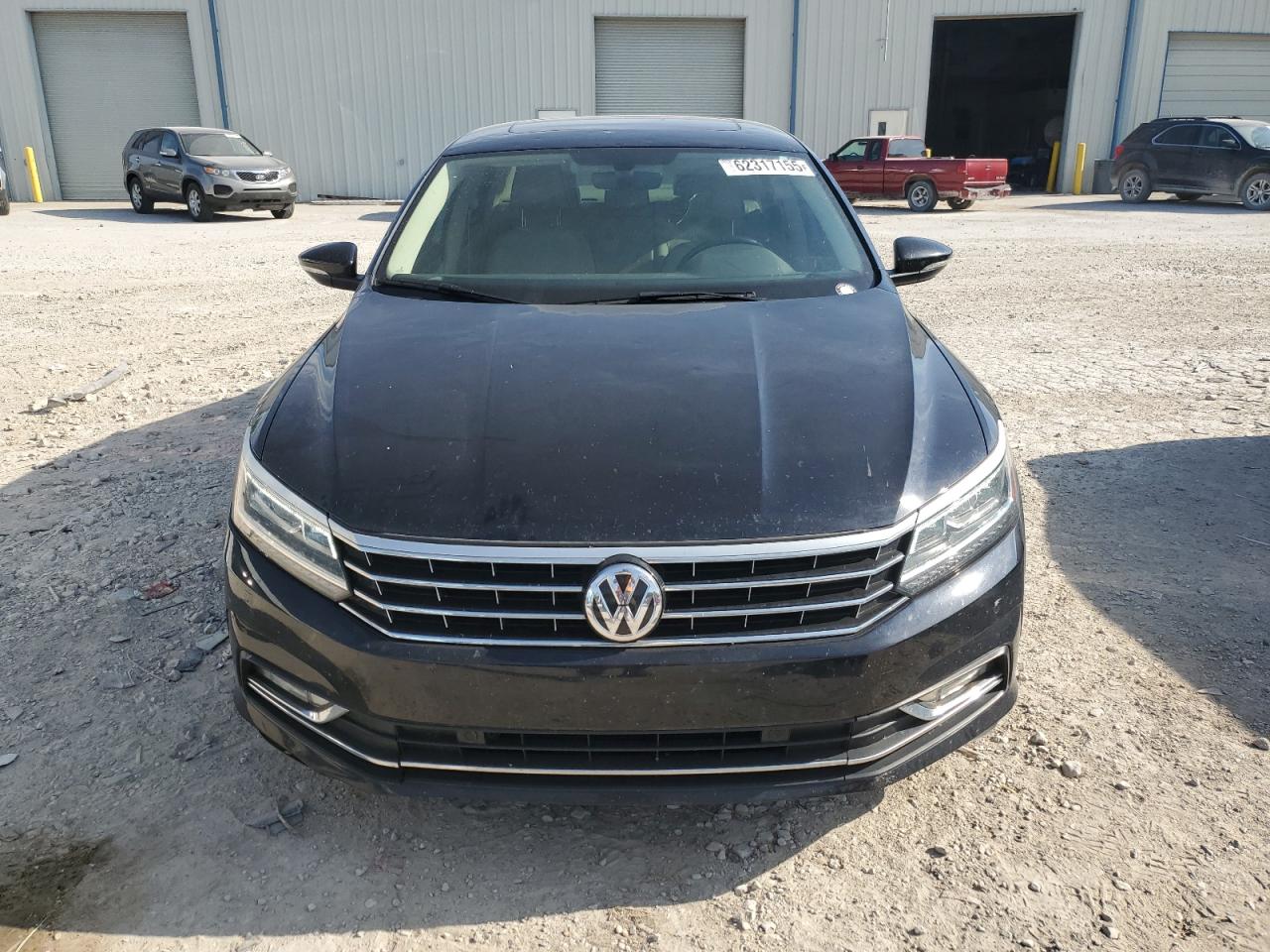 VOLKSWAGEN PASSAT SE
