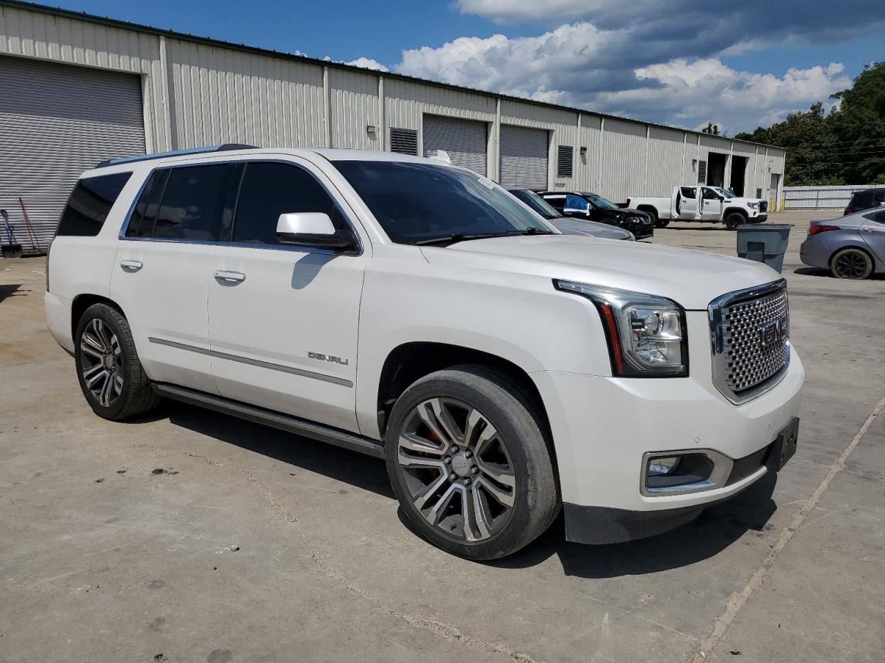 GMC YUKON DENALI