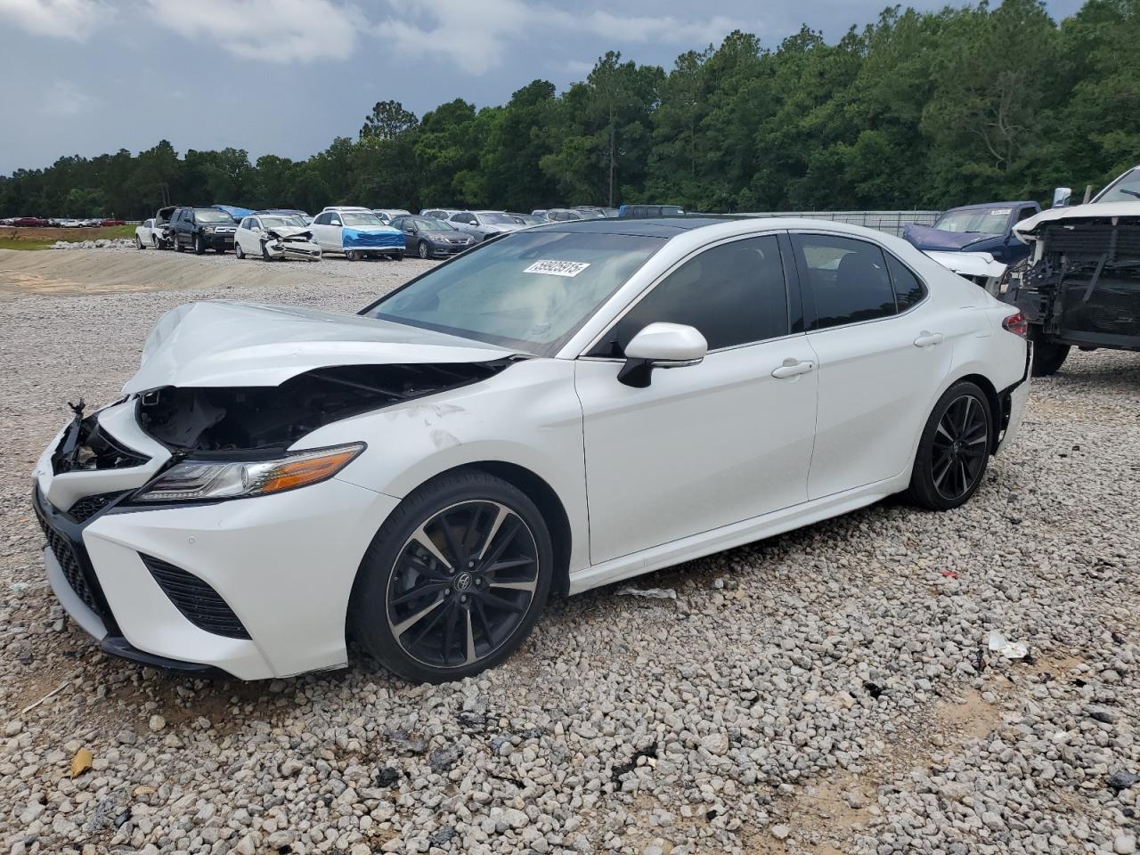 TOYOTA CAMRY XSE