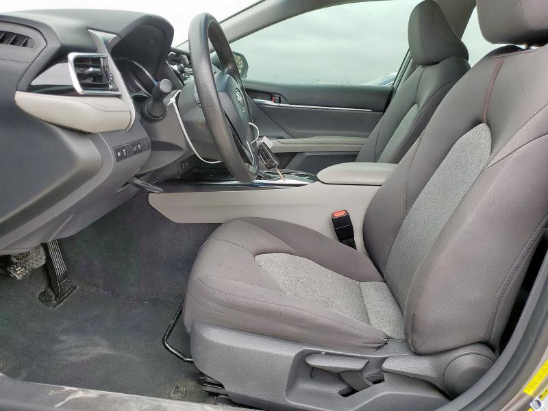 2018 TOYOTA CAMRY L 4T1B11HK5JU084498