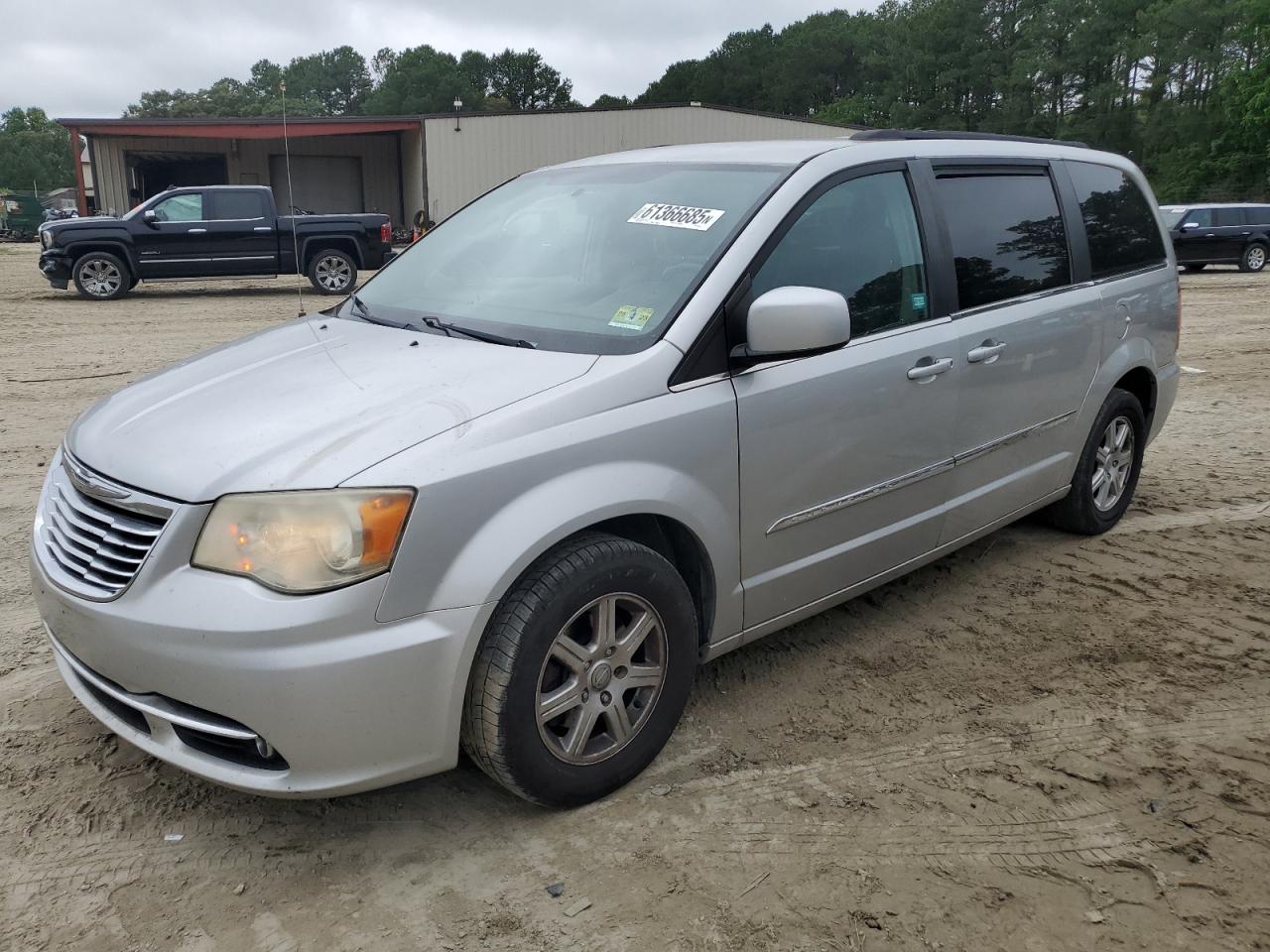 CHRYSLER TOWN & COUNTRY TOURING
