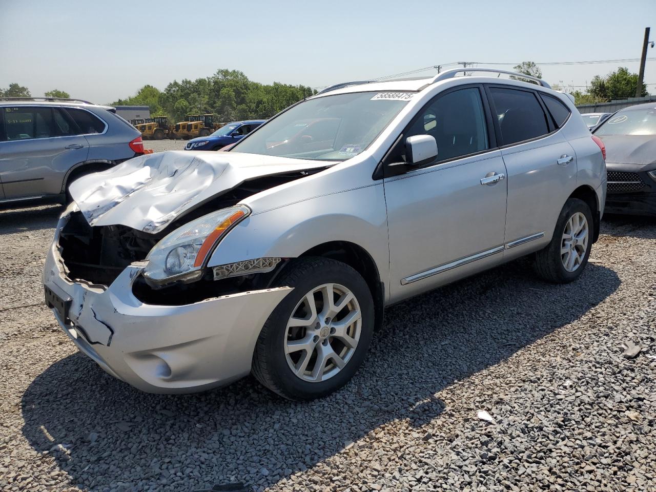 Nissan Rogue s 2011