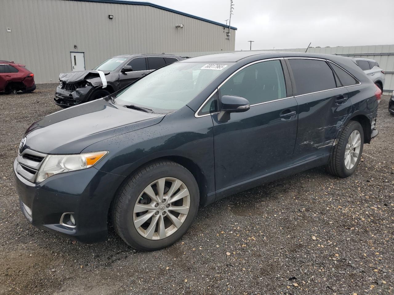 TOYOTA VENZA LE