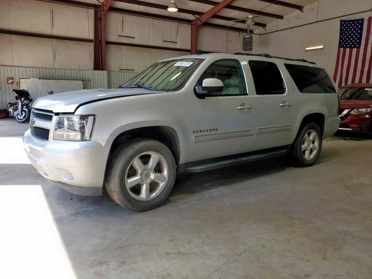 CHEVROLET SUBURBAN C1500 LT