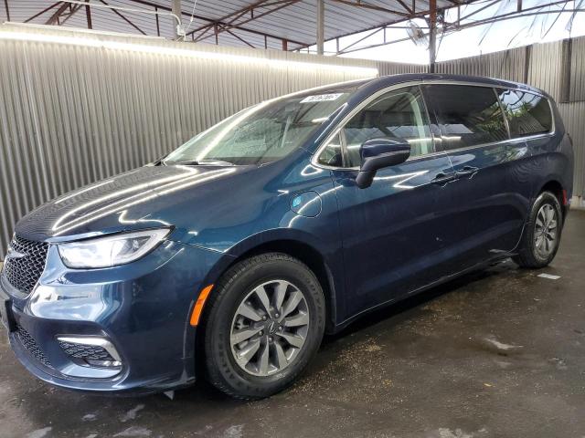 Vin: 2c4rc1l77pr632409, lot: 61879775, chrysler pacifica hybrid touring l 2023 img_1