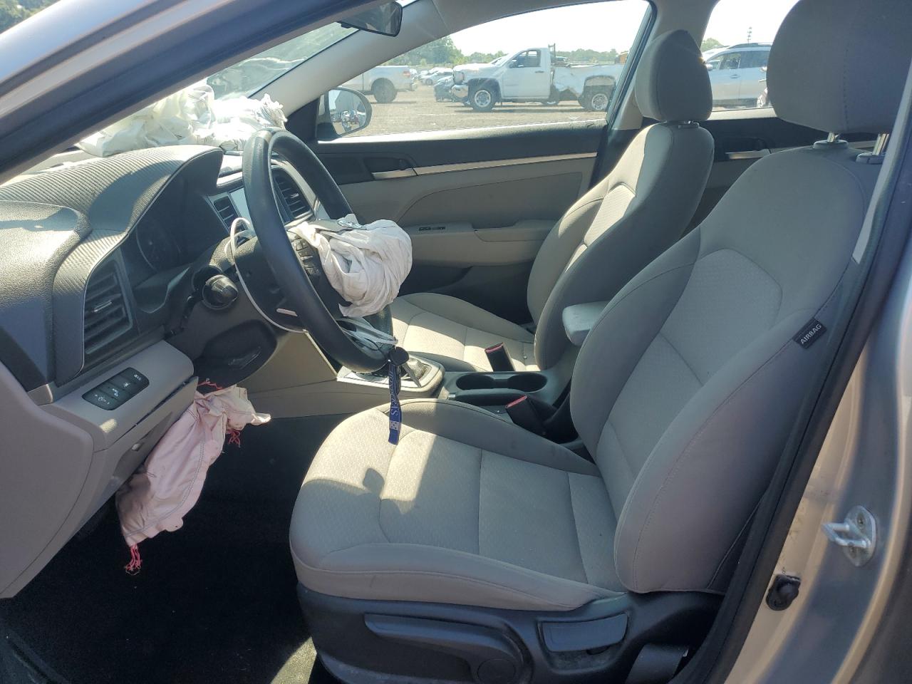 Hyundai Elantra se 2020