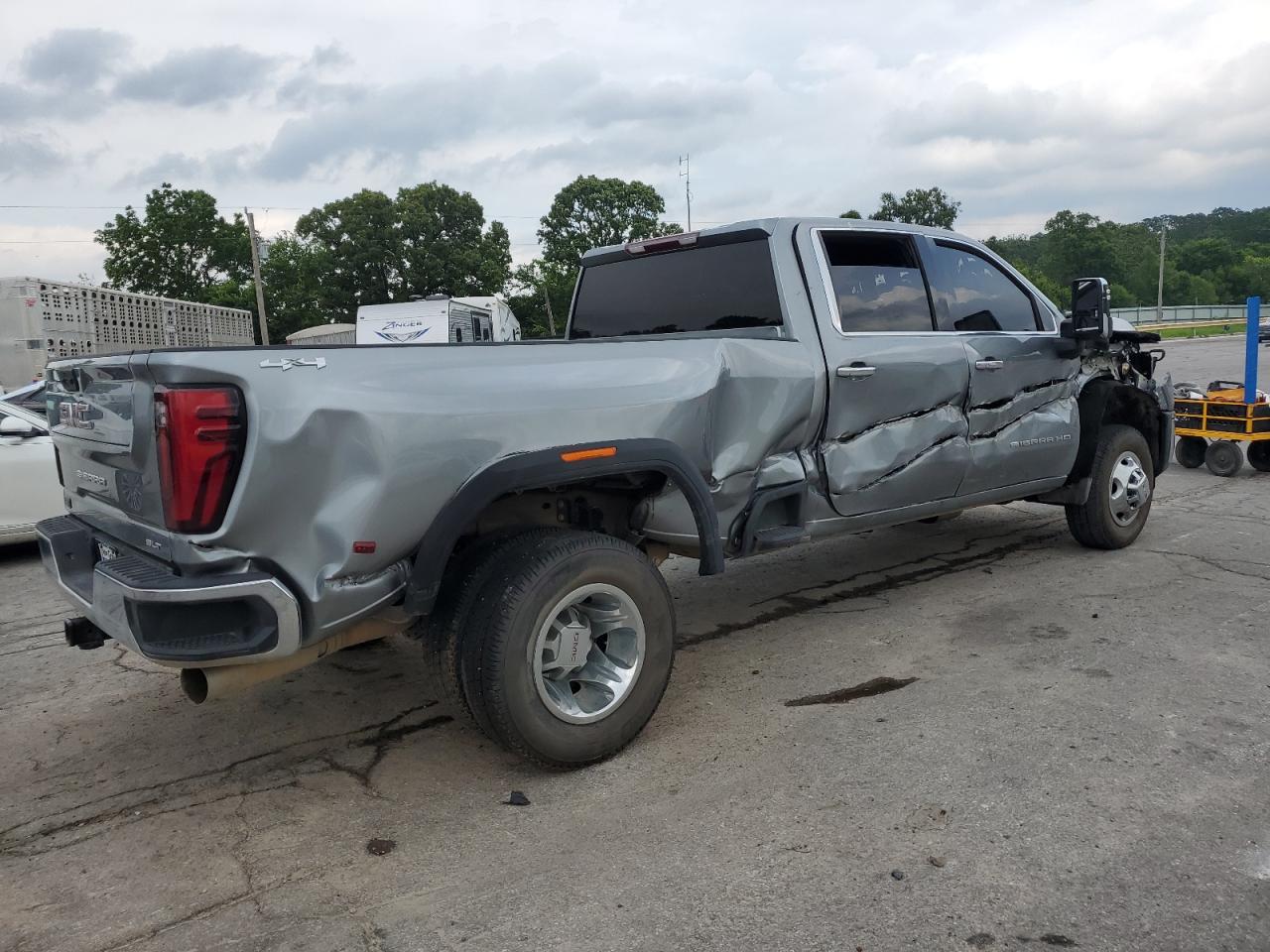 GMC SIERRA K3500 SLT