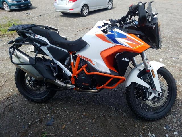 2024 KTM 1290 SUPER VBKV59409RM996487