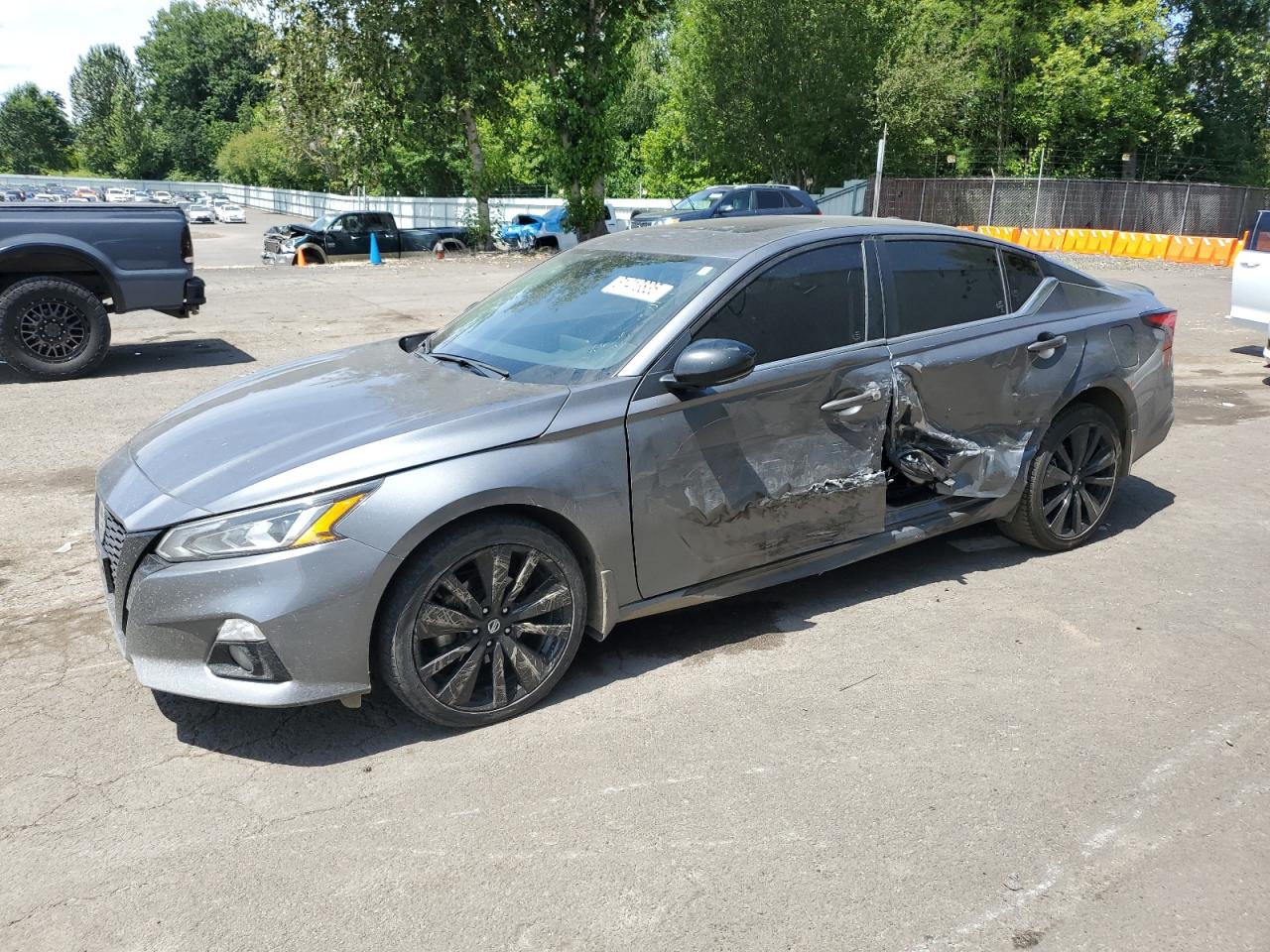 NISSAN ALTIMA SR