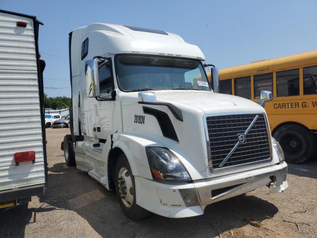 VOLVO VNL