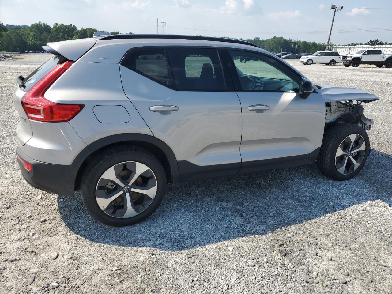 VOLVO XC40 PLUS
