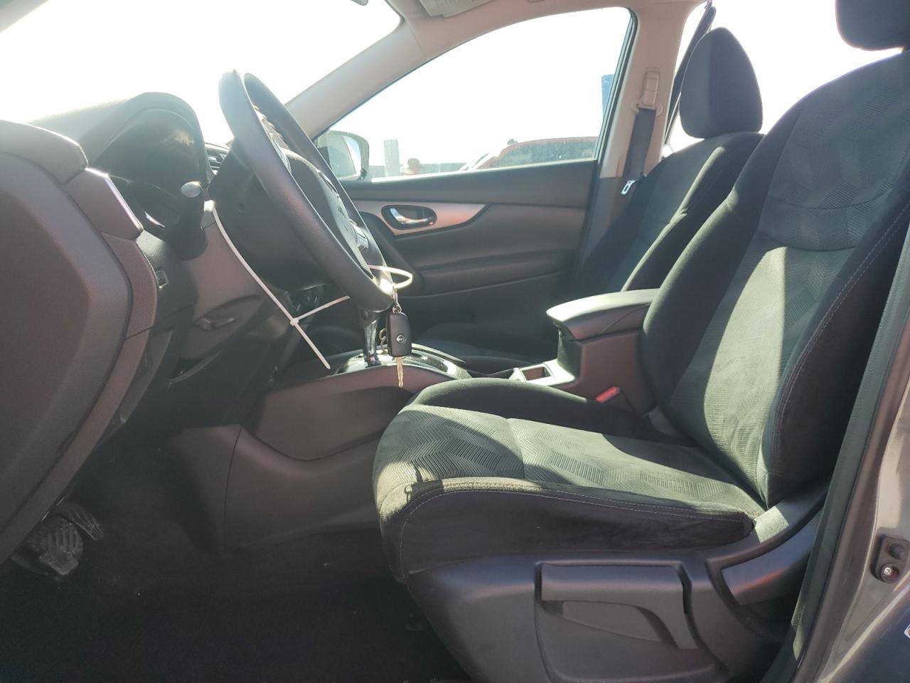 Nissan Rogue s 2015