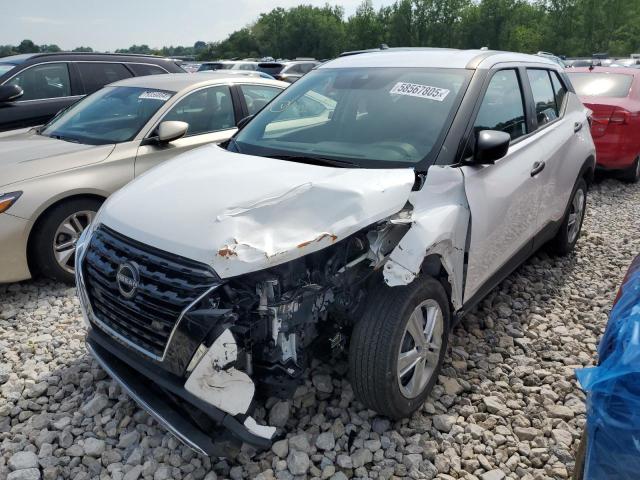 NISSAN KICKS S