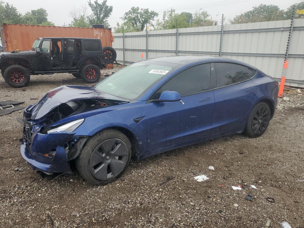 TESLA MODEL 3
