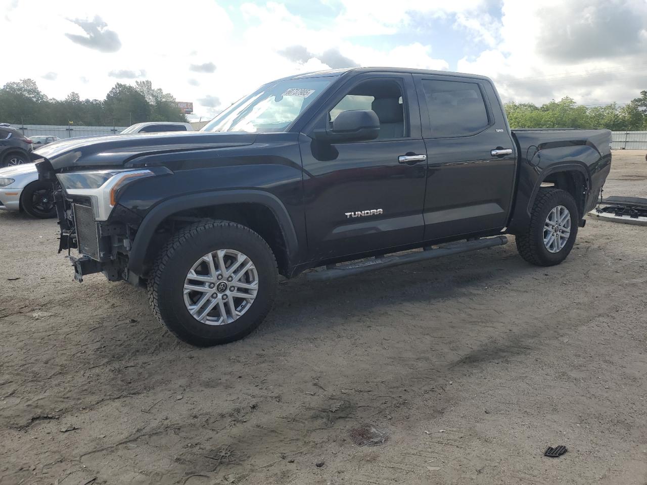 TOYOTA TUNDRA CREWMAX SR