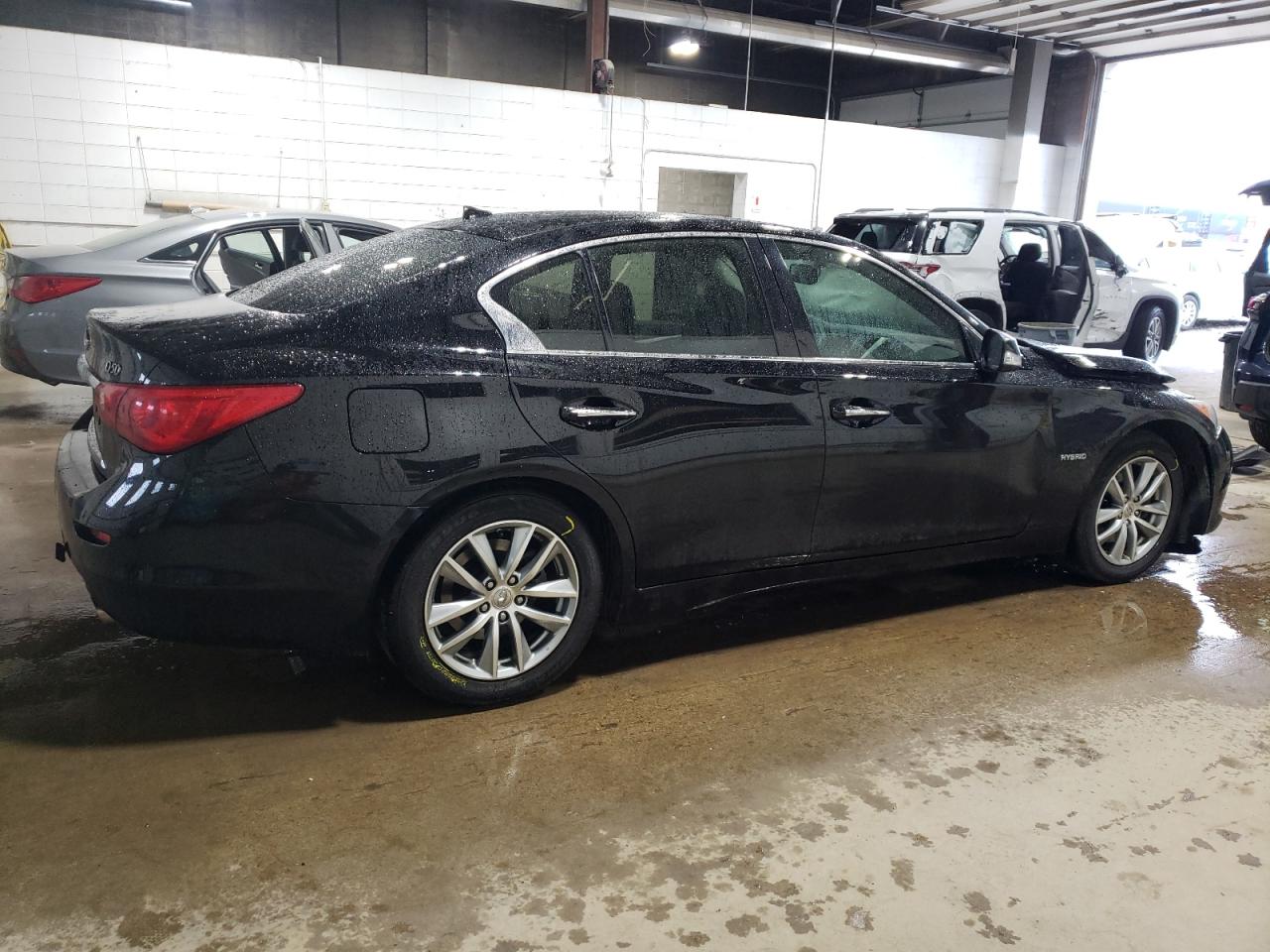 INFINITI Q50 HYBRID PREMIUM