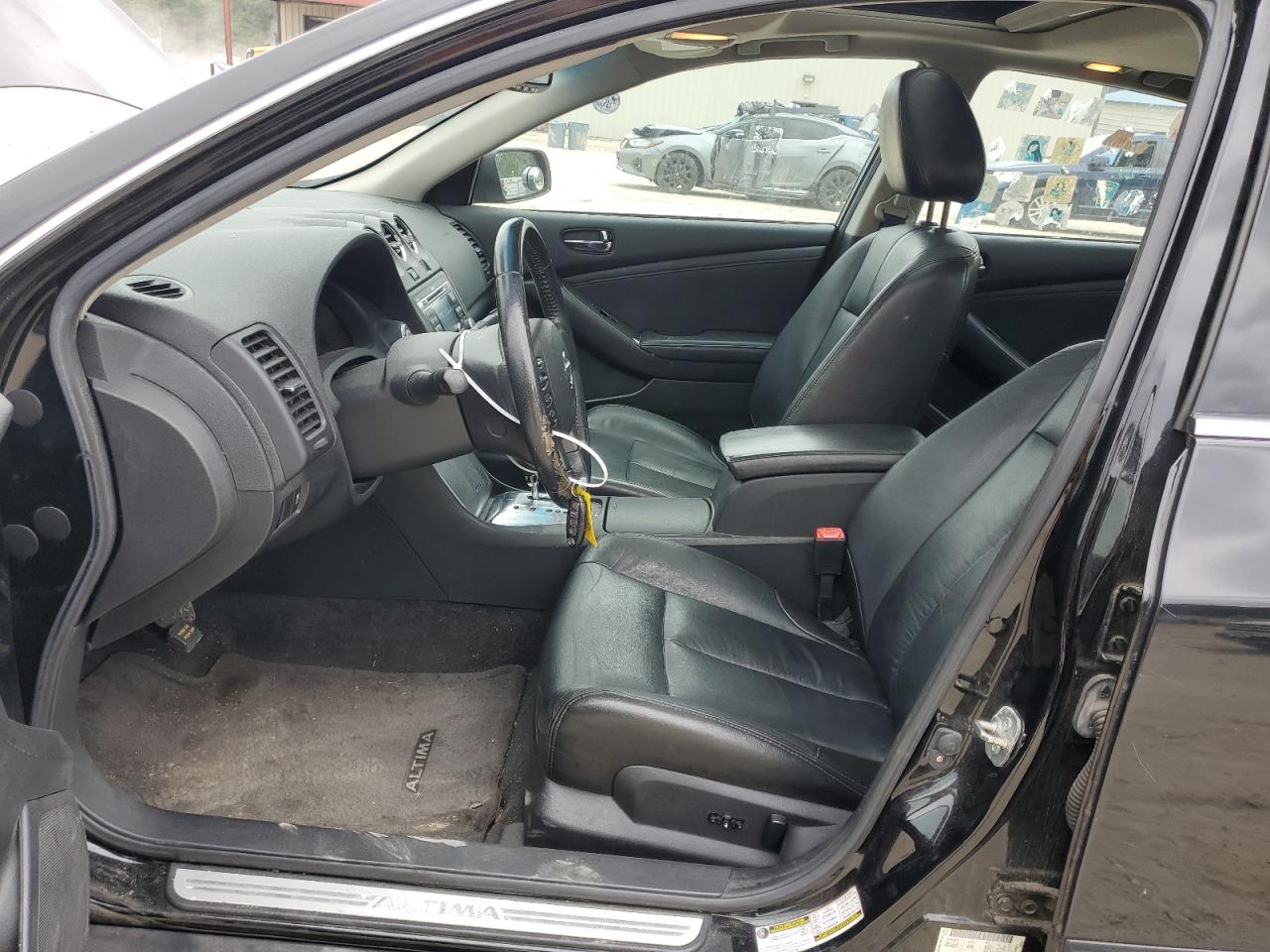 NISSAN ALTIMA BASE