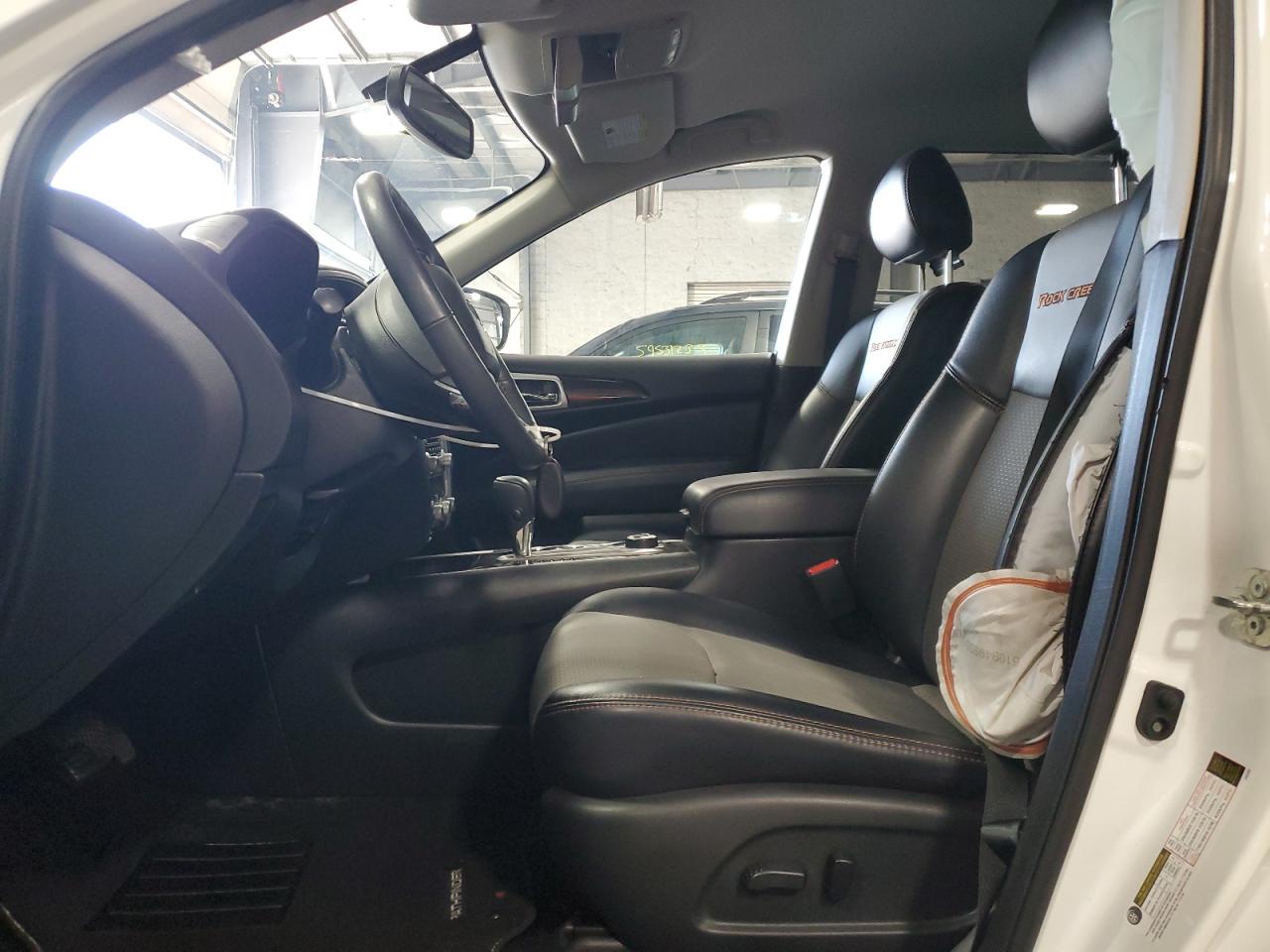 Nissan Pathfinder 2019