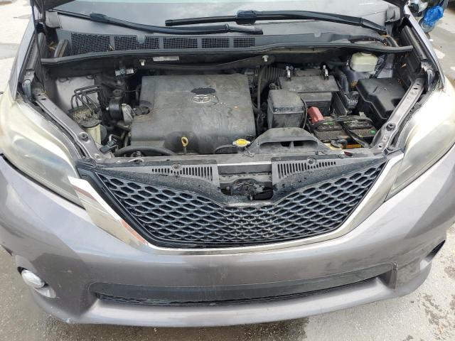2016 TOYOTA SIENNA SE 5TDXK3DC4GS749888