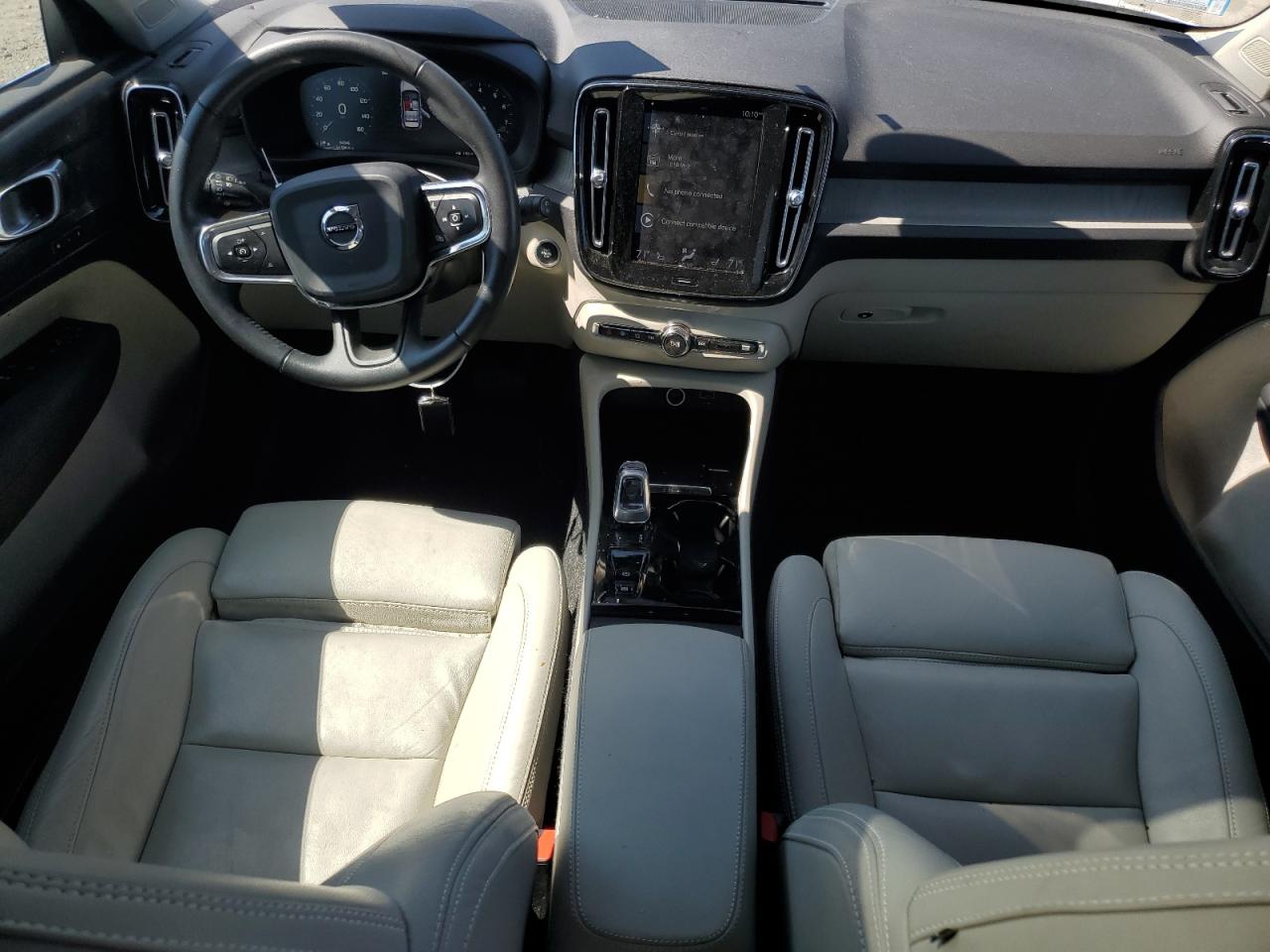 VOLVO XC40 T5 INSCRIPTION