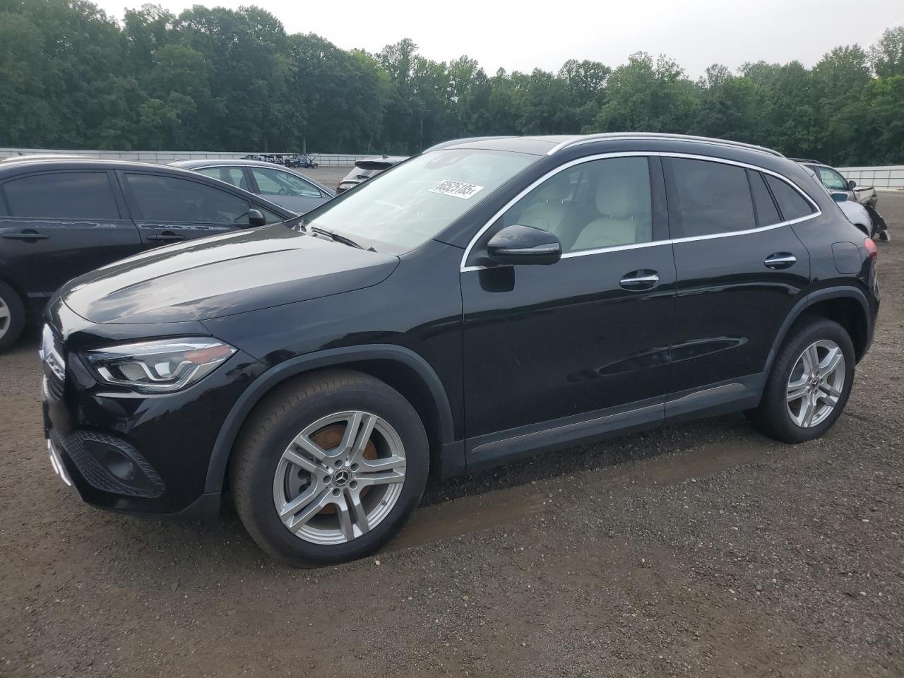 MERCEDES-BENZ GLA-CLASS 250 4MATIC