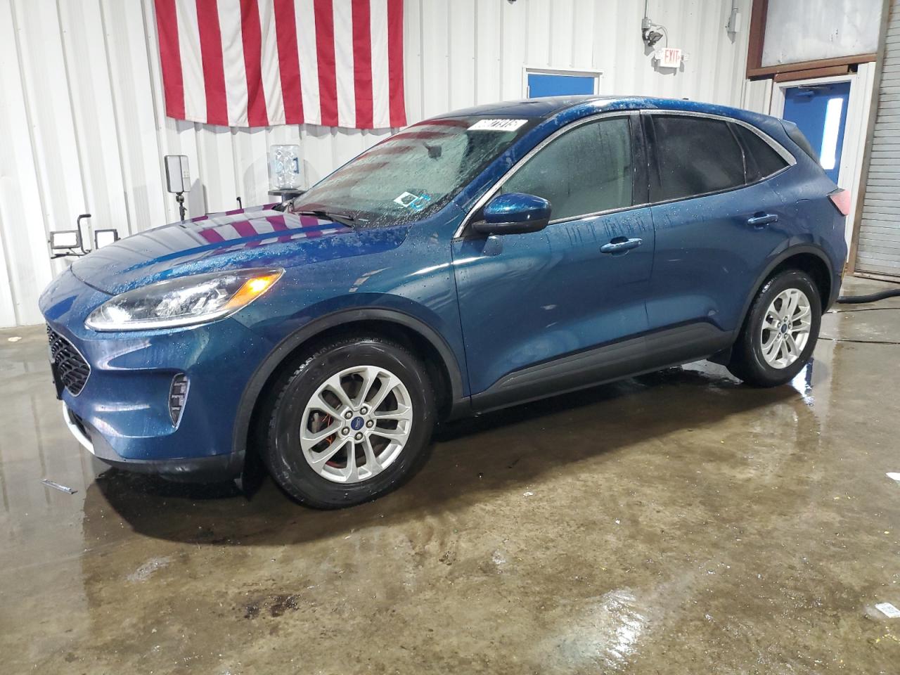 FORD ESCAPE SE