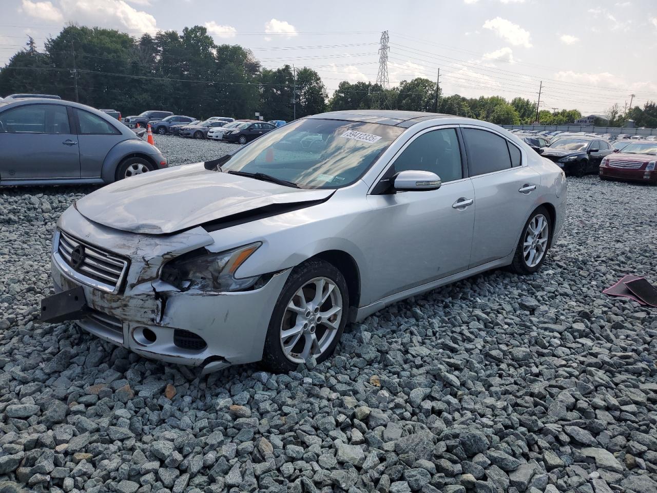 NISSAN MAXIMA S