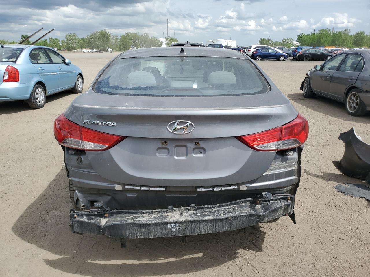 HYUNDAI ELANTRA GLS