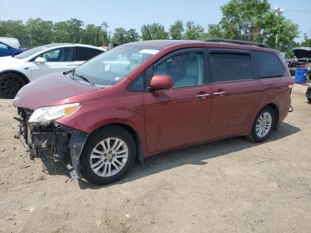 2011 TOYOTA SIENNA XLE - 5TDYK3DC3BS157220