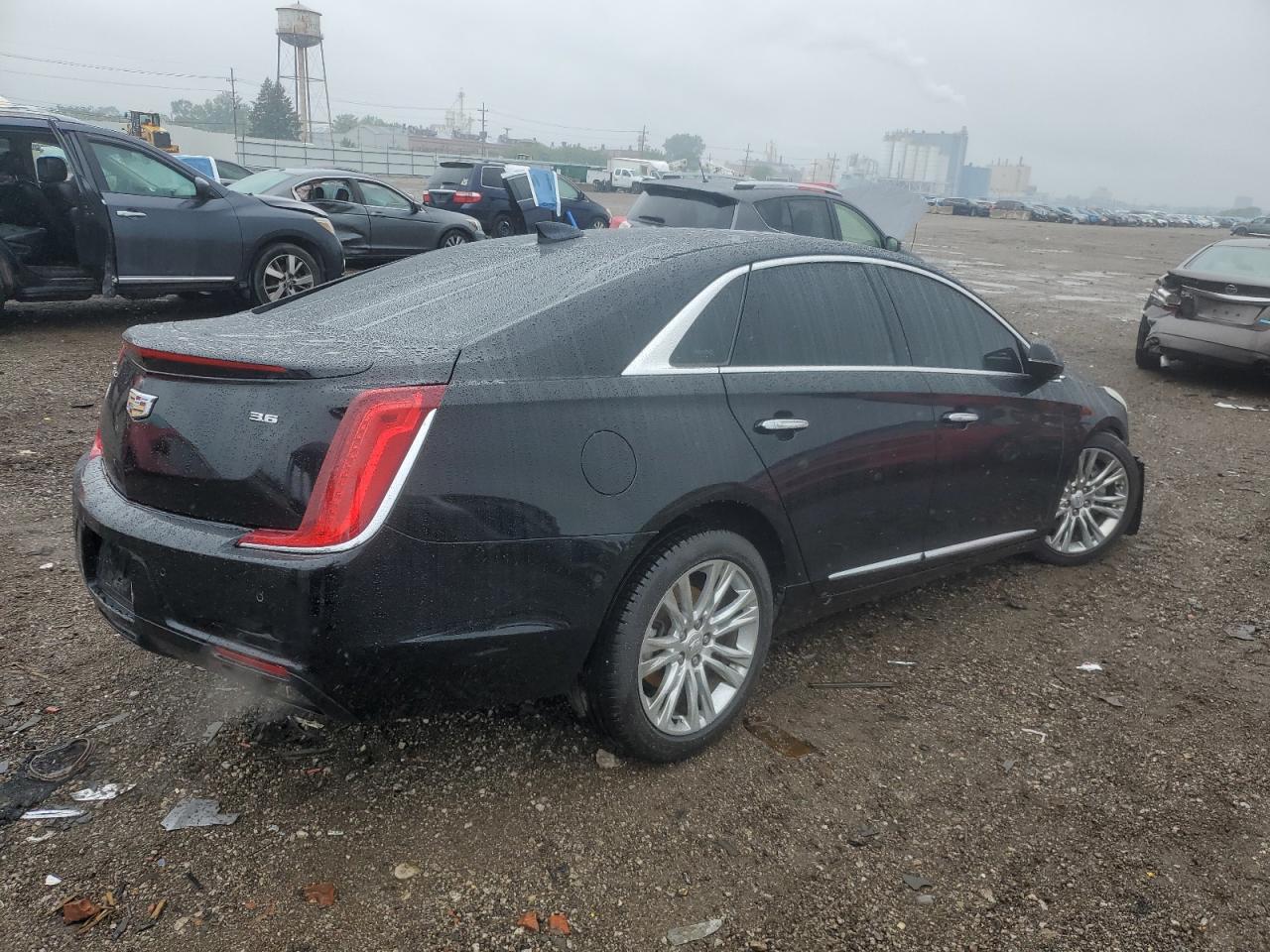 CADILLAC XTS LUXURY