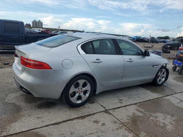 Vin: sajar4bg2ha971794, lot: 61956595, jaguar xe 20173