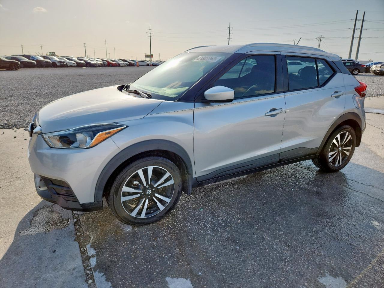 NISSAN KICKS S