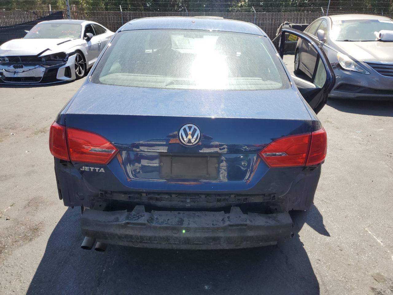 Volkswagen Jetta base 2014