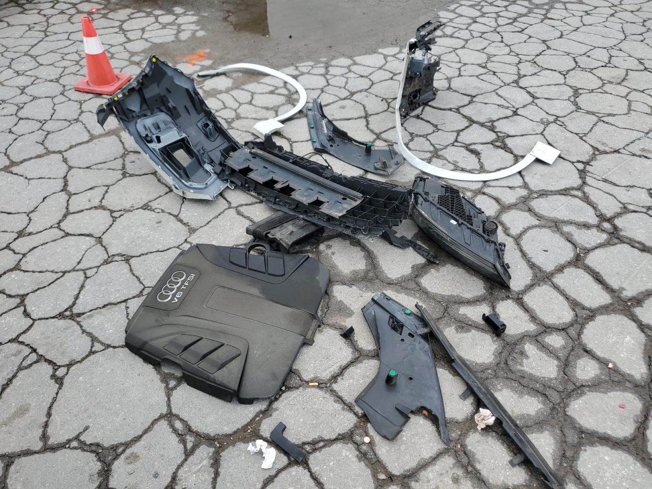 AUDI Q7 PREMIUM PLUS