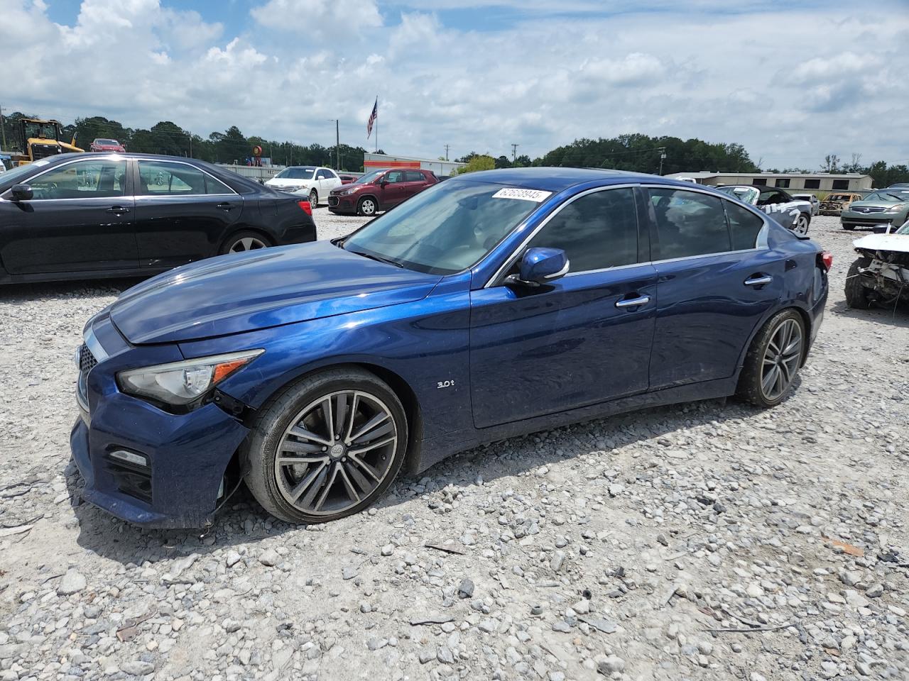 INFINITI Q50 PREMIUM