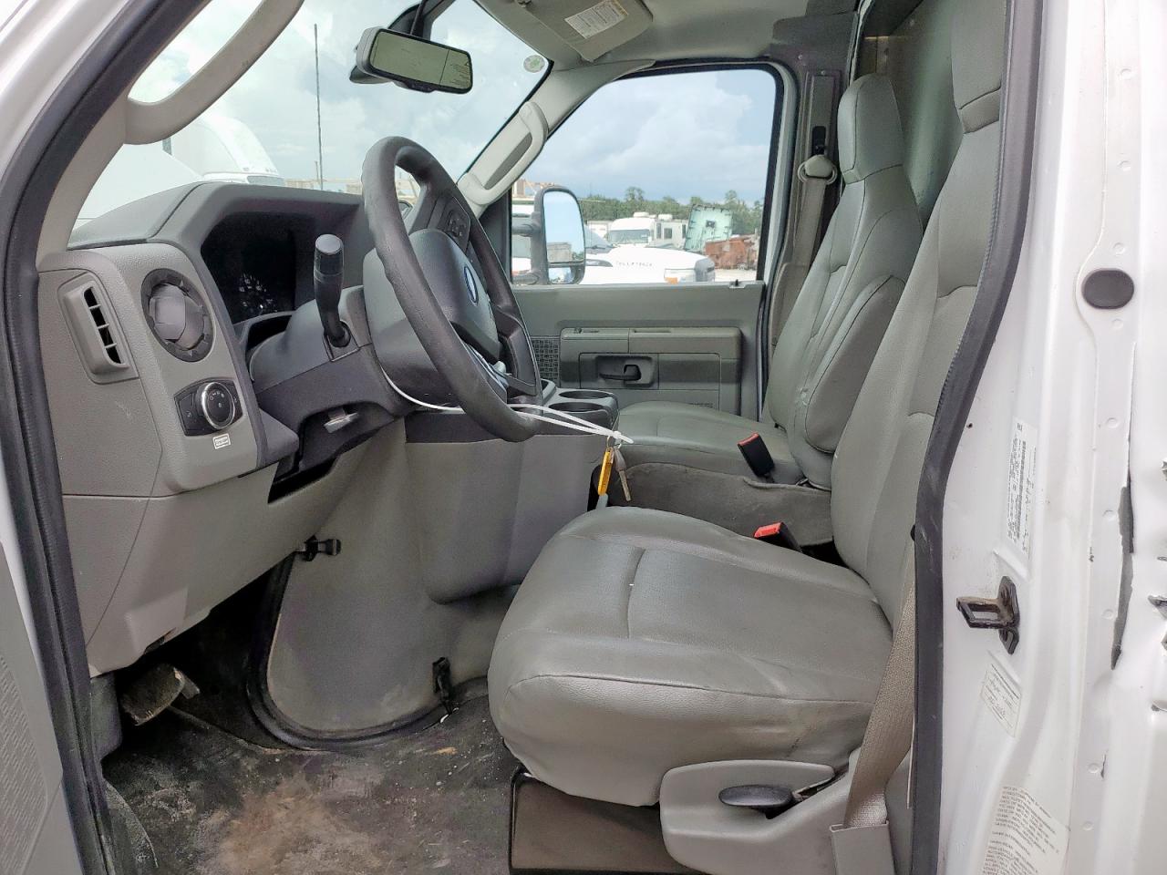 Ford Econoline 2023