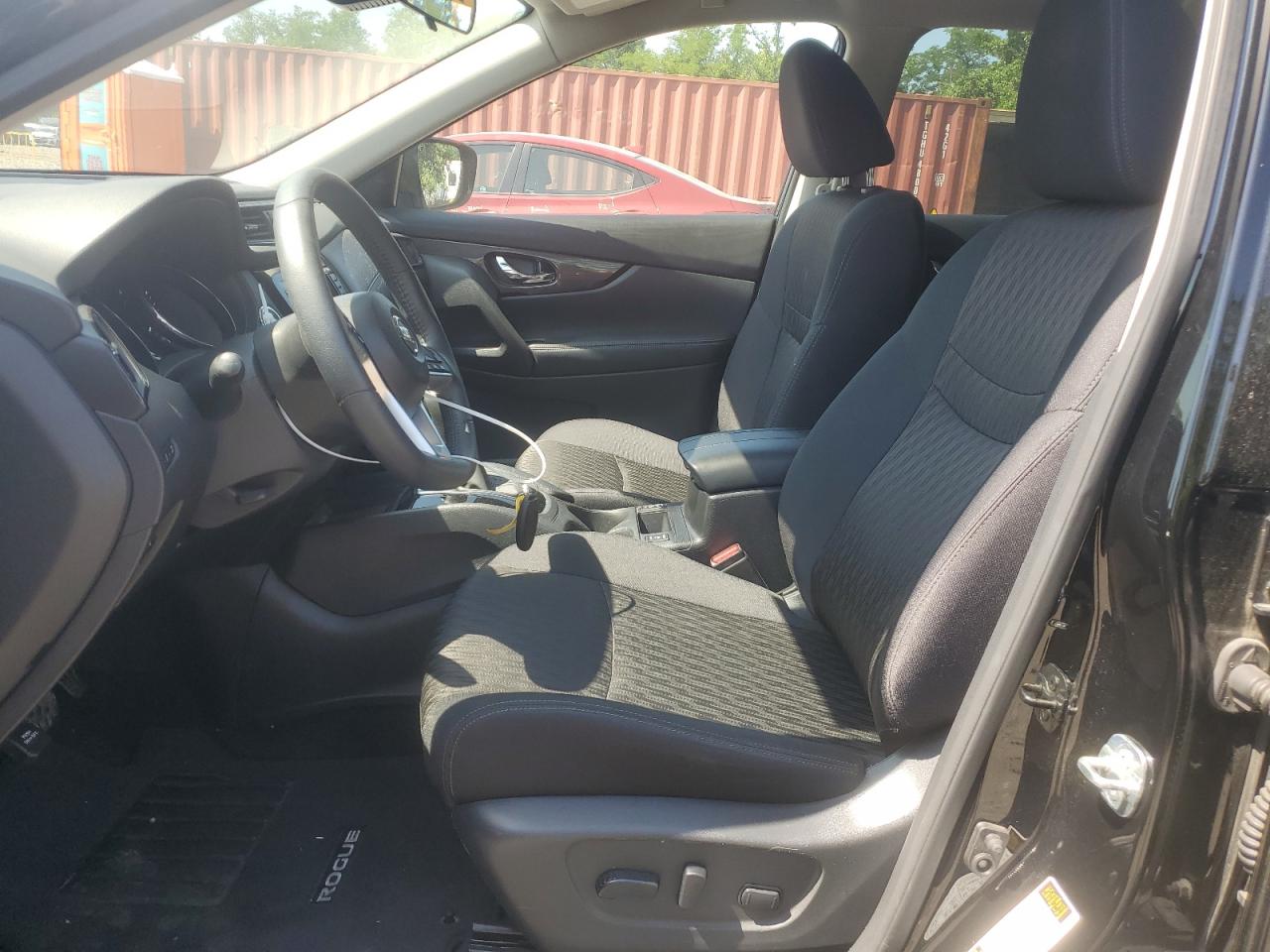 Nissan Rogue s 2019