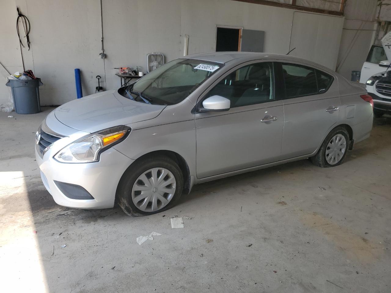 NISSAN VERSA S