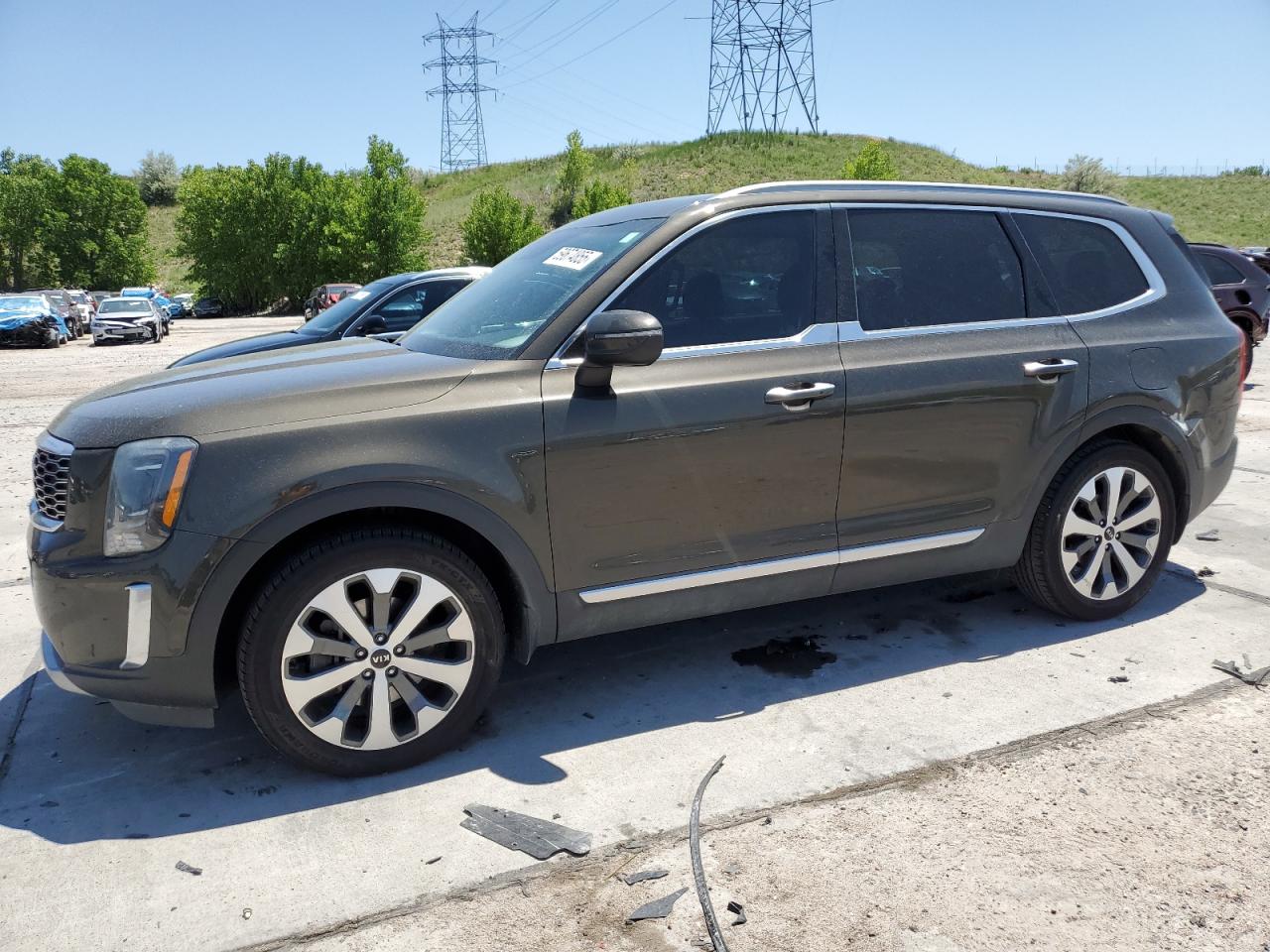  Salvage Kia Telluride