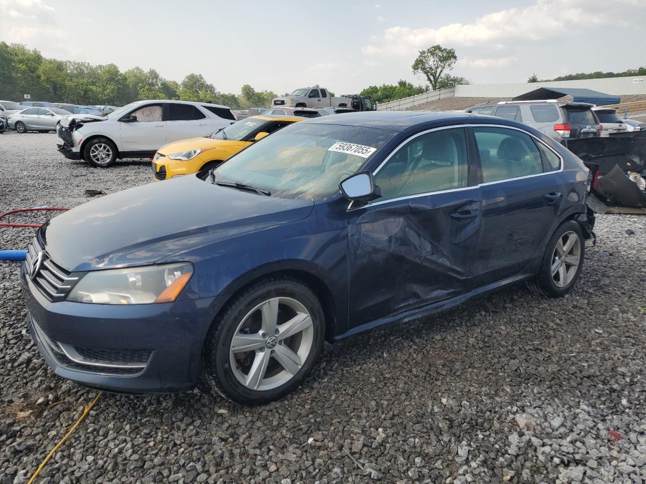 VOLKSWAGEN PASSAT SE
