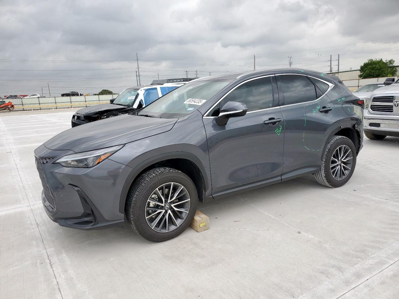 LEXUS NX 350H BASE