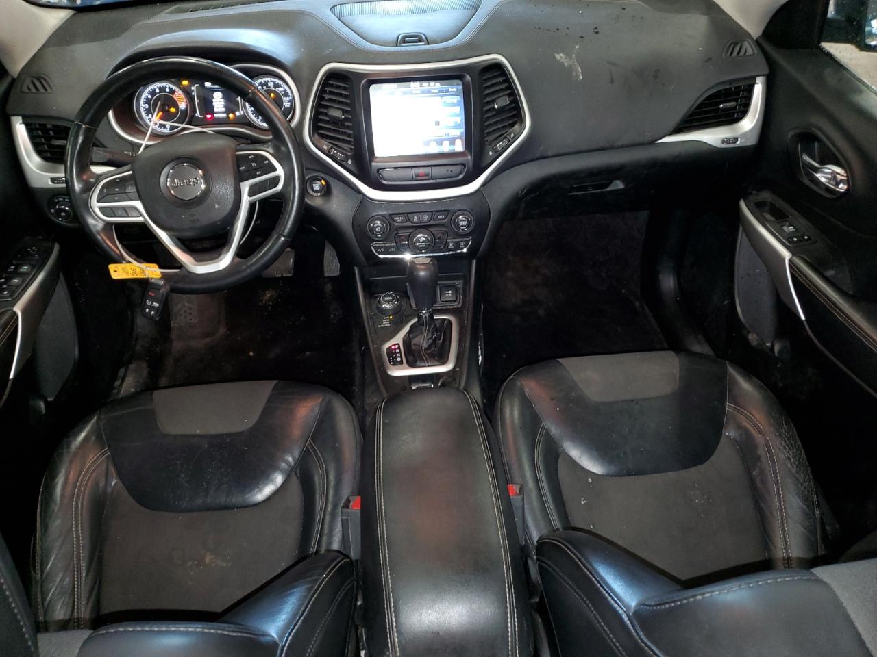 JEEP GRAND CHEROKEE LATITUDE PLUS