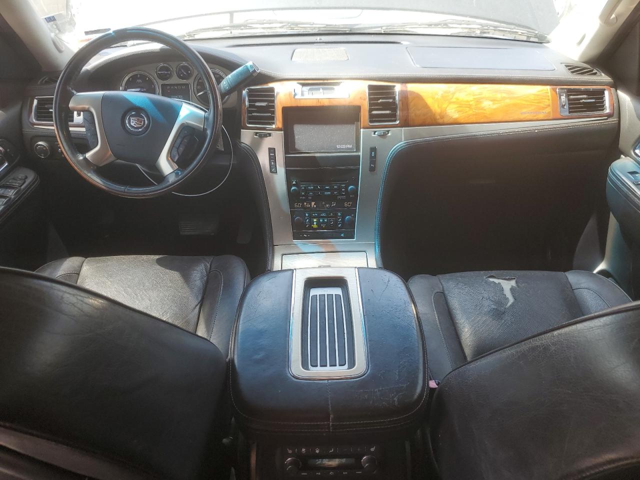 CADILLAC ESCALADE ESV PLATINUM