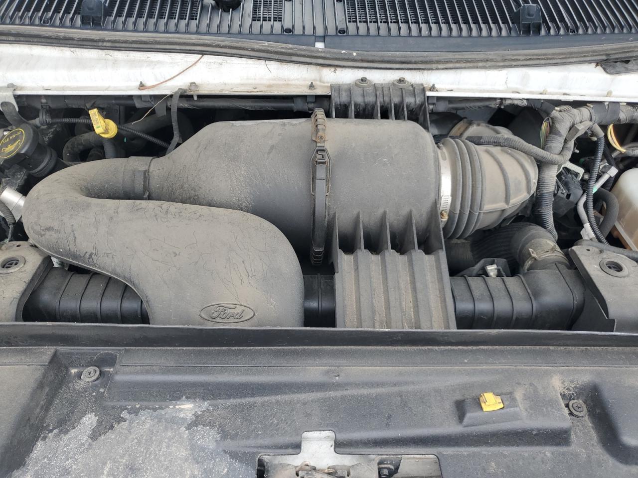 FORD ECONOLINE E450 SUPER DUTY CUTAWAY VAN