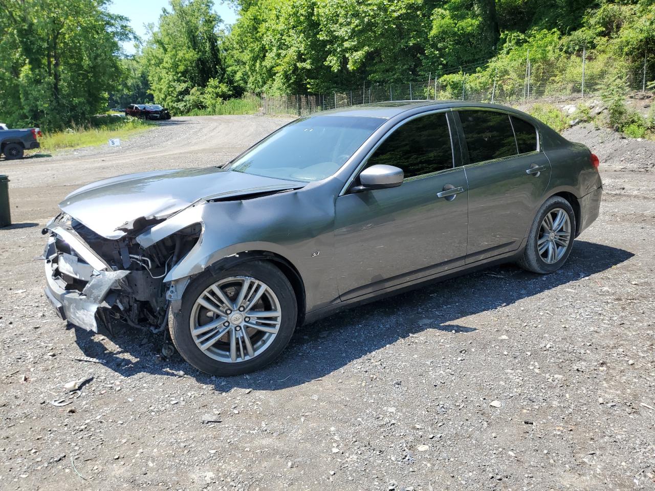 INFINITI Q40