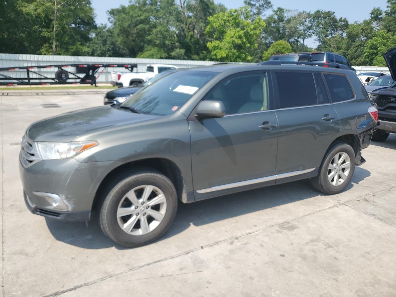 TOYOTA HIGHLANDER BASE