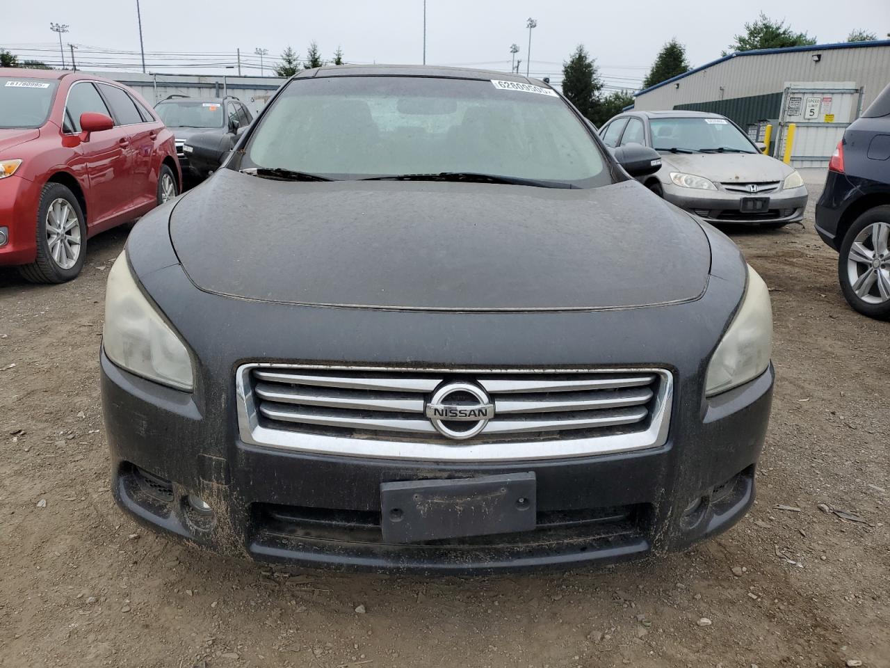 NISSAN MAXIMA S