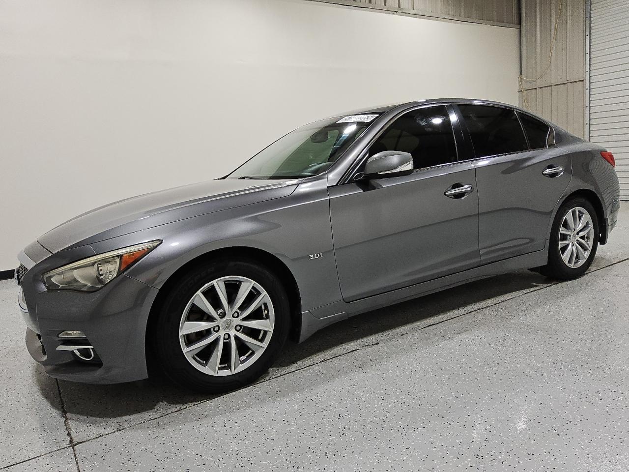 INFINITI Q50 PREMIUM