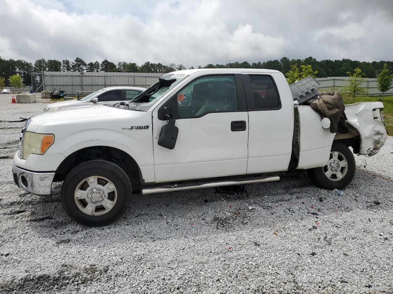FORD F-150 SUPER CAB